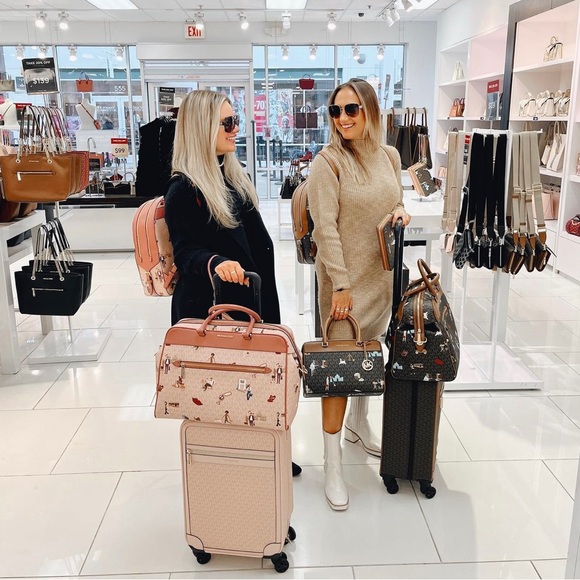 Michael Kors Jet Set Girls Travel Top Zip Weekender Duffle Bag Dark Powder Blush - Picture 2 of 6